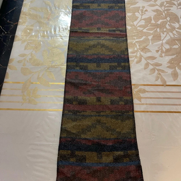 Mens/ women’s Wool blend scarf 7”x60” - Picture 2 of 5